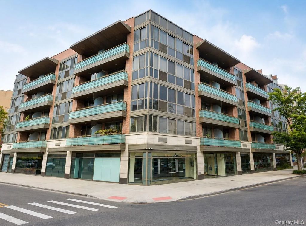 31-32 Union Street # 4c, Flushing