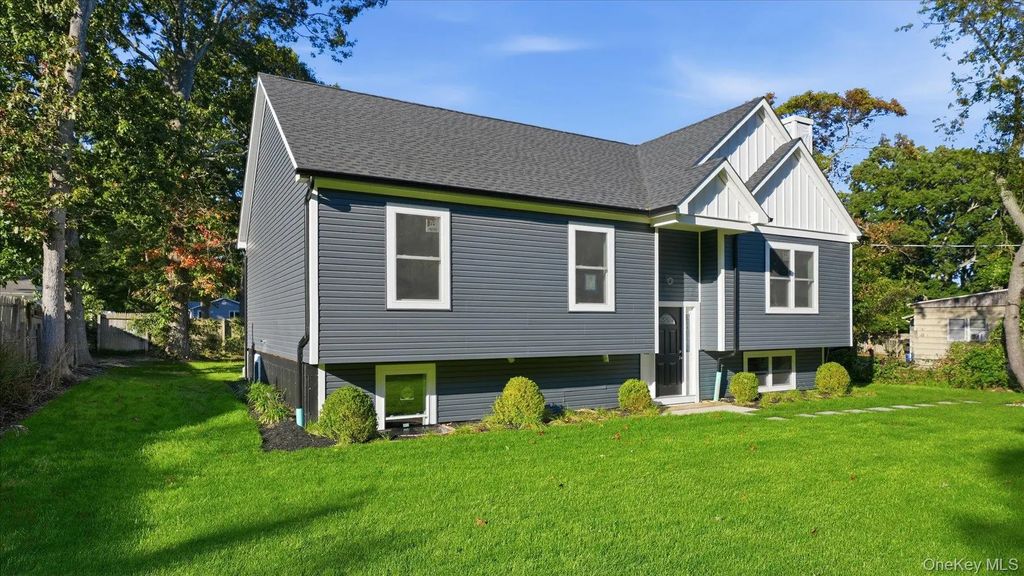 133b Shinnecock Avenue, Mastic