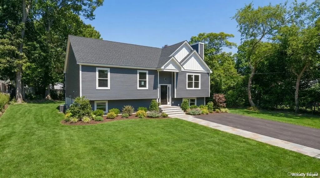133b Shinnecock Avenue, Mastic