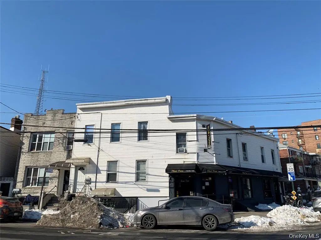 3617 Greenpoint Avenue, Long Island City