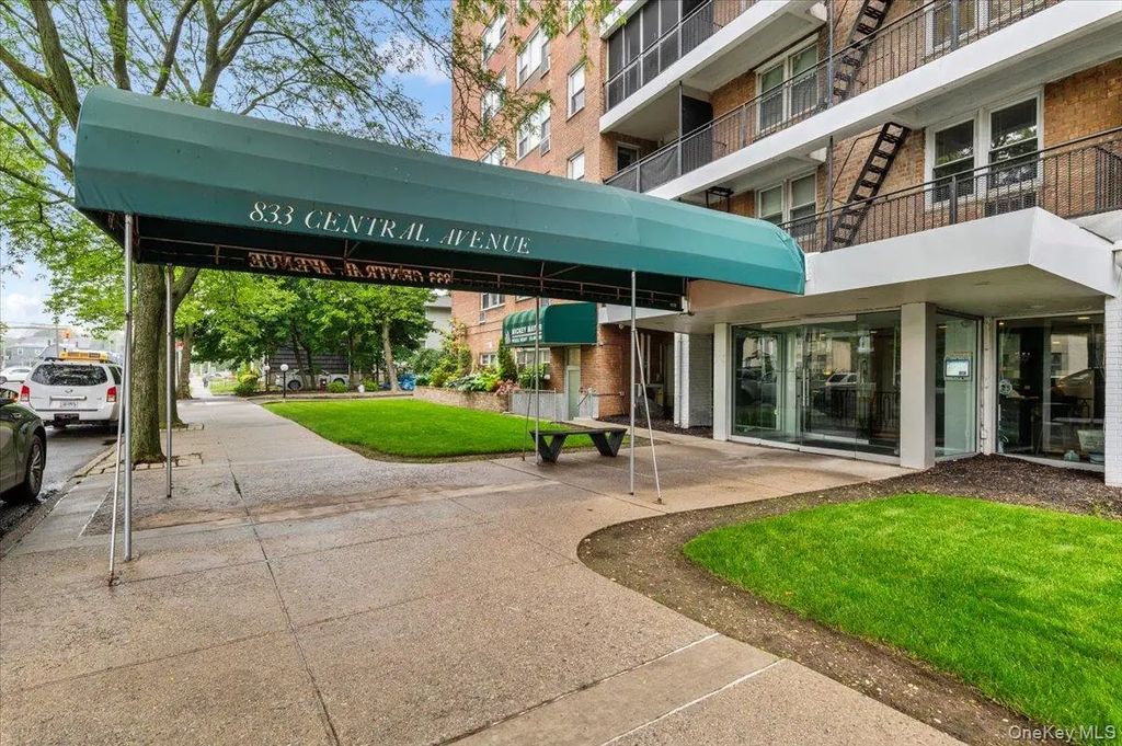 833 Central Avenue # 5b, Far Rockaway