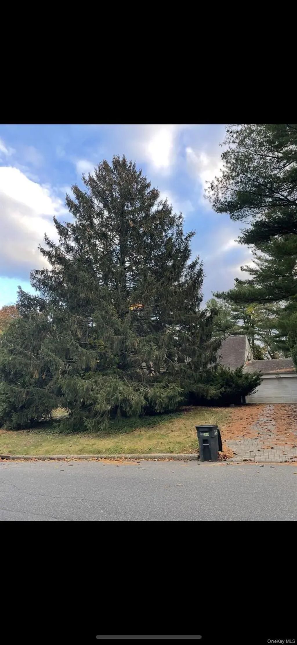 152 Sycamore Circle, Stony Brook