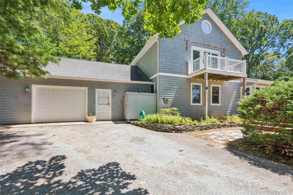 440 Haywaters Road, Cutchogue