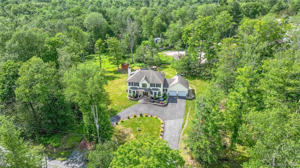 802 Rose Valley Road, Forestburgh