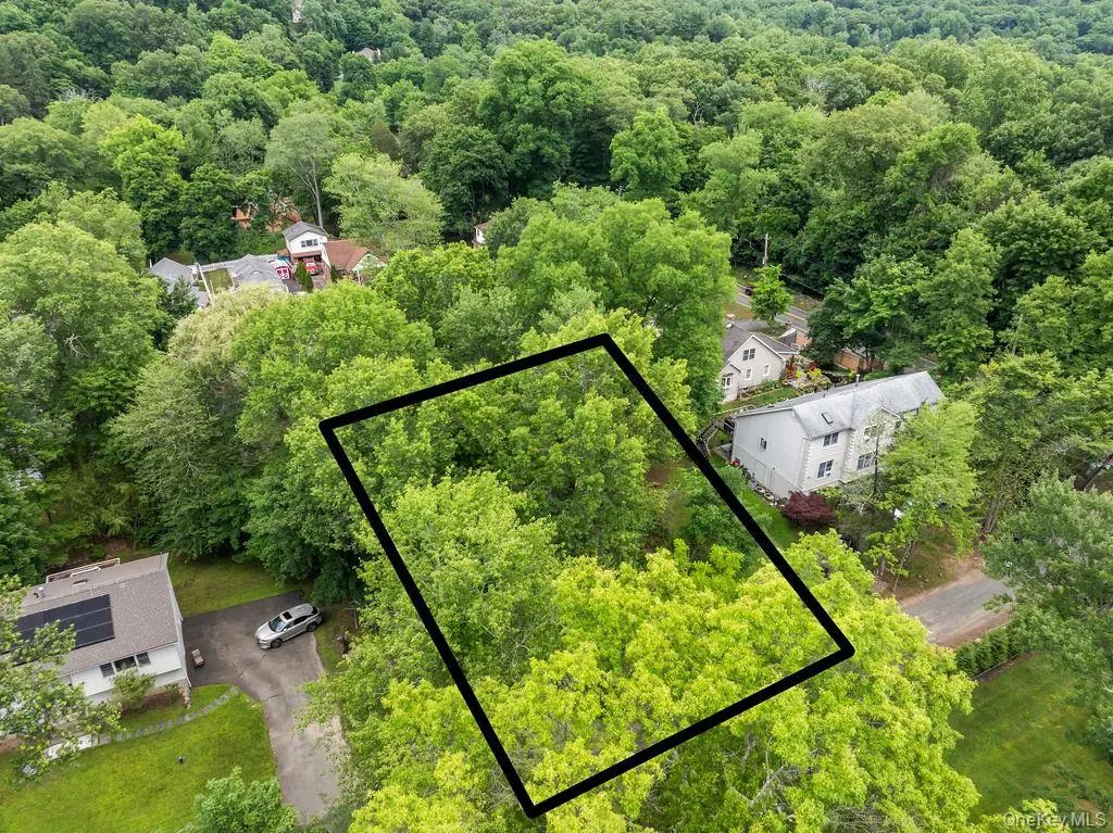 6 Rockland Avenue, New City