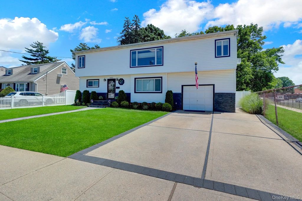 1602 Noble Street, East Meadow