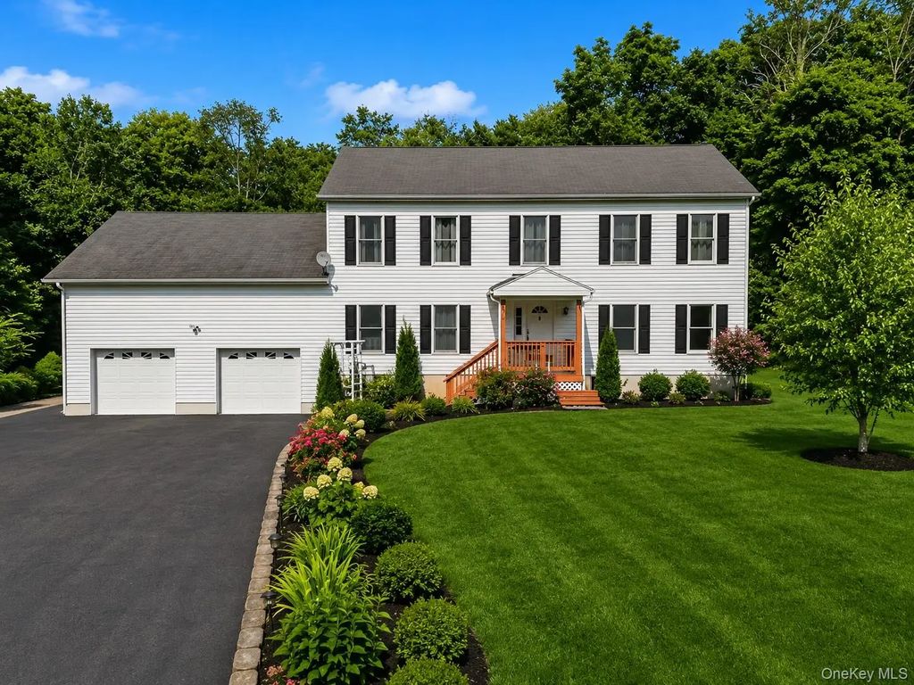 74 Losee Road, Wappingers Falls