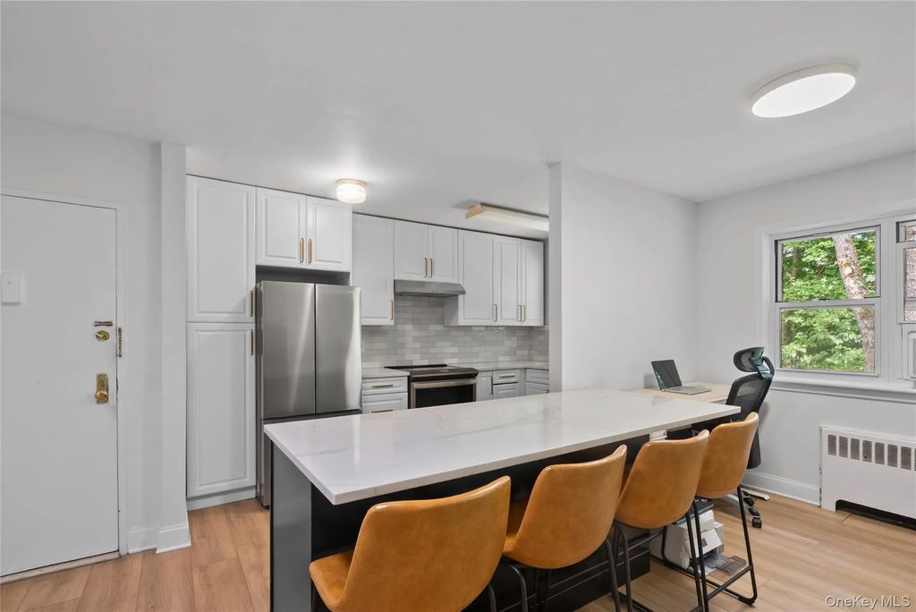 310 N State Road # 1c, Briarcliff Manor