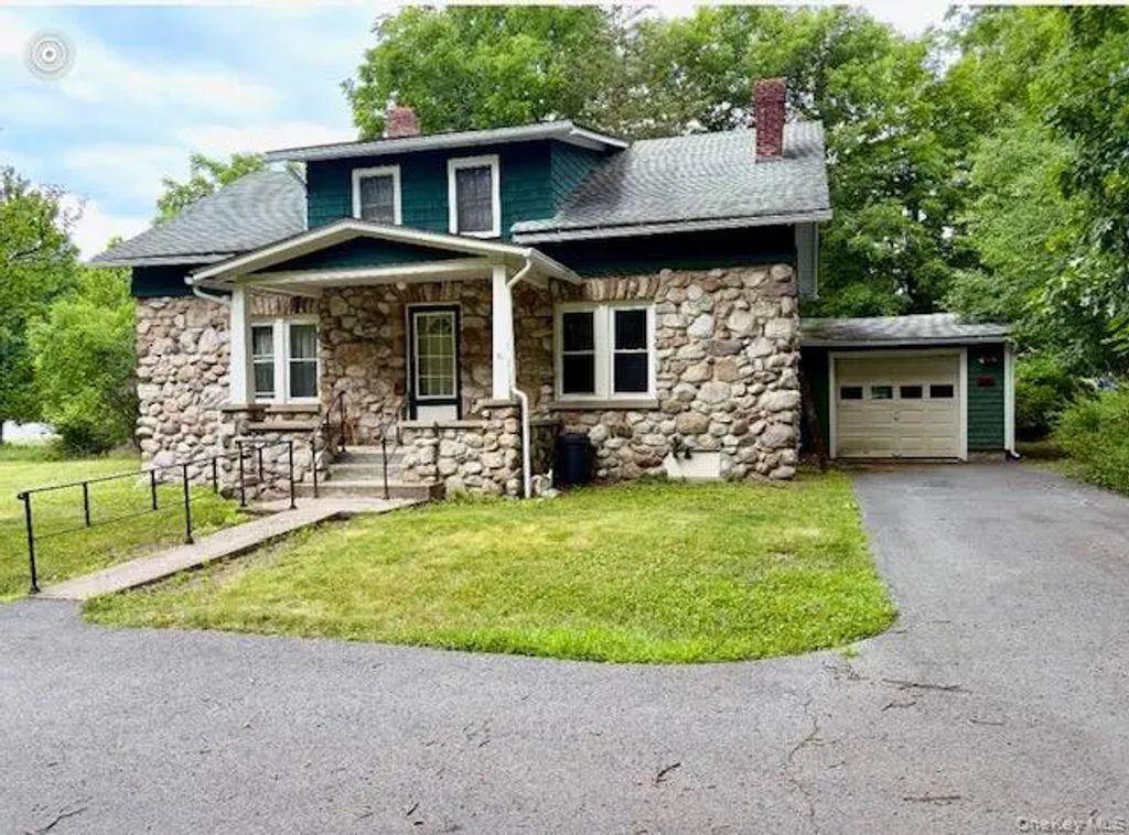 623 Walker Valley Road, Pine Bush