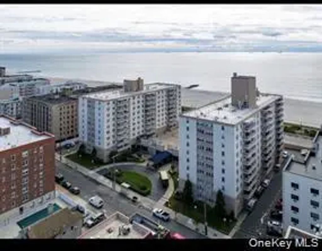 430 Shore Road # 8g, Long Beach