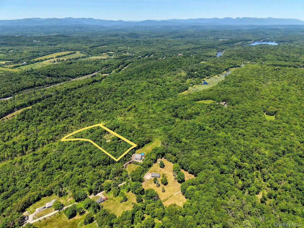 750 Cow Hough Road, New Paltz