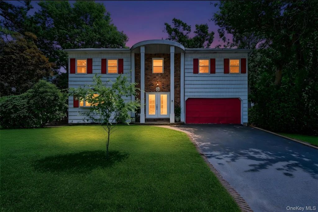 4 Tall Pines Lane, Nesconset