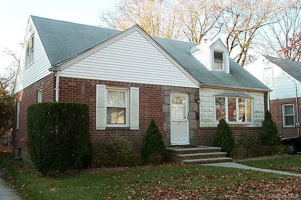 122 Kent Road, Valley Stream