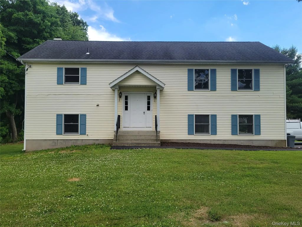 1 Walker Drive S, Yorktown Heights