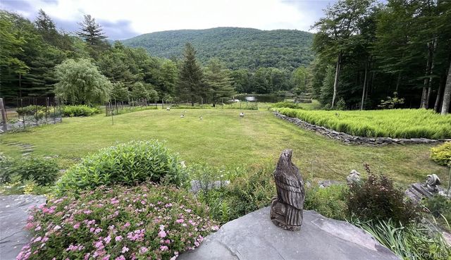 938 Woodland Valley Road, Phoenicia