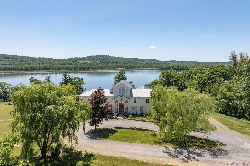 216 Route 385, Catskill