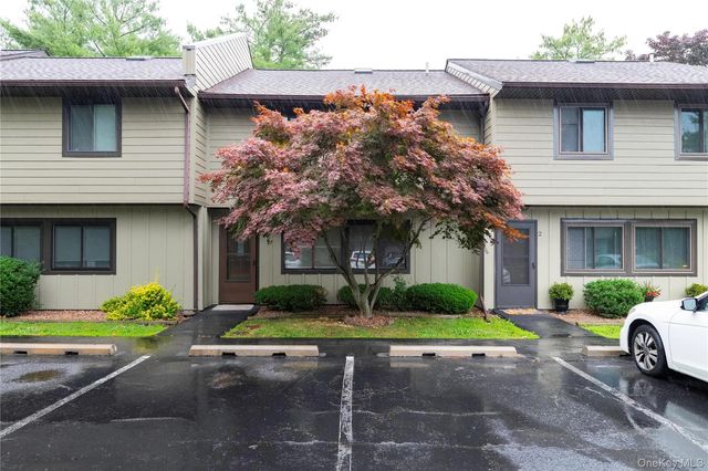 3 Hudson Heights Drive, Poughkeepsie