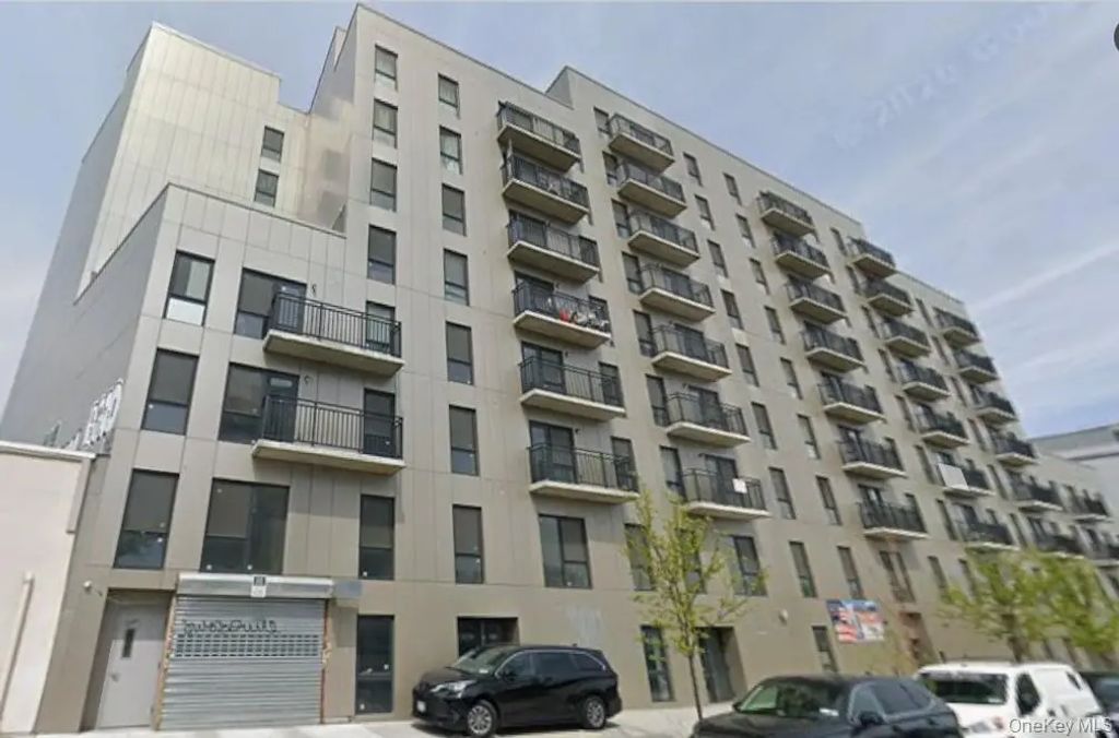70-25 Queens Boulevard # 6h, Woodside