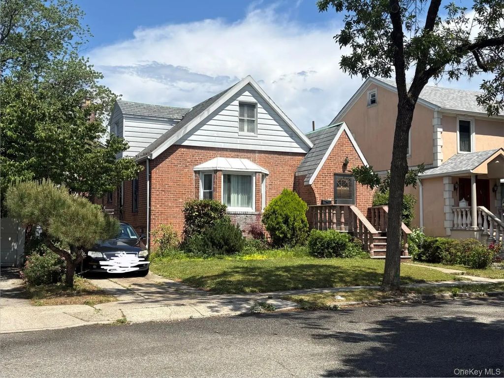 6911 180th Street, Fresh Meadows