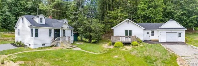 810 Benton Hollow Road, Woodbourne