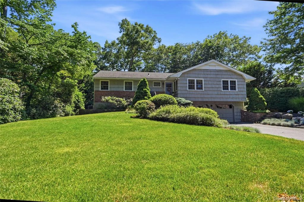 115 Autumn Drive, Hauppauge