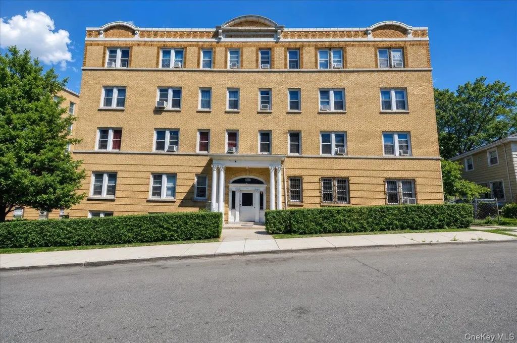 75 Saint Andrews Place, Yonkers