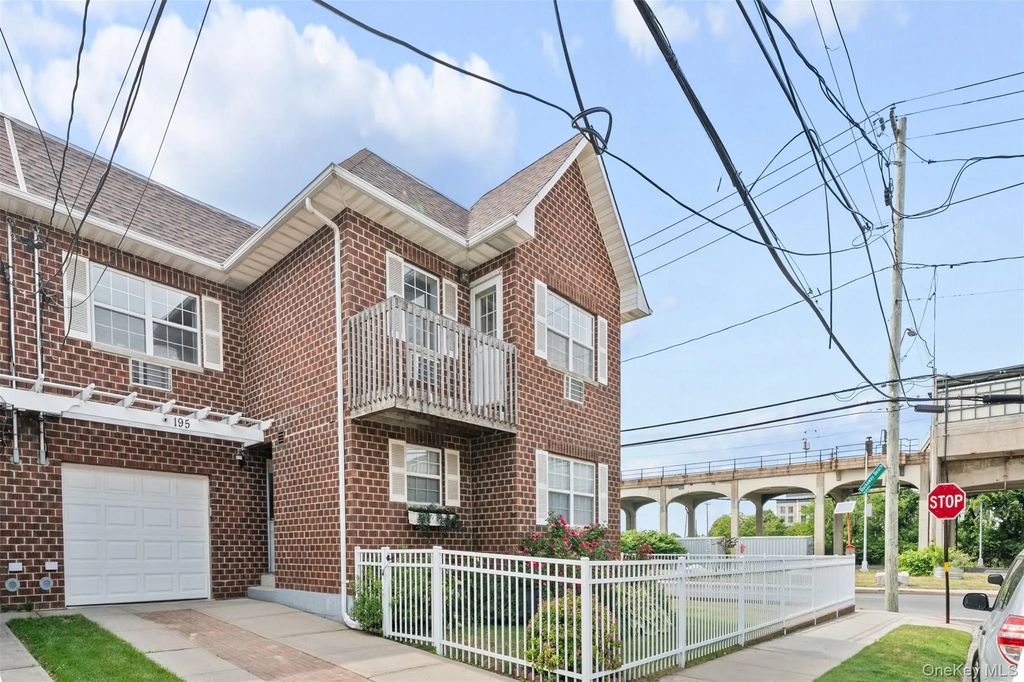195 Beach 60th Street, Arverne