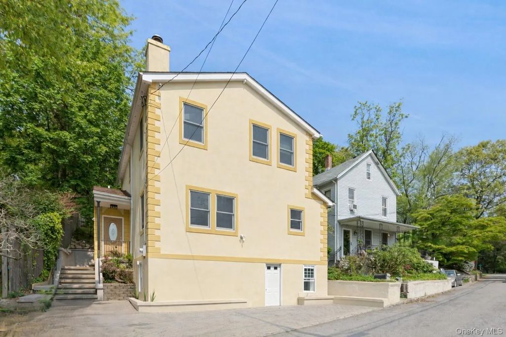 65 Eiler Lane, Irvington