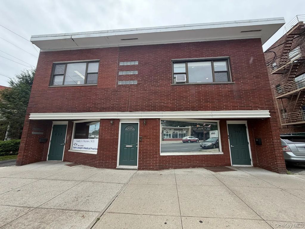 803 Mclean Avenue, Yonkers