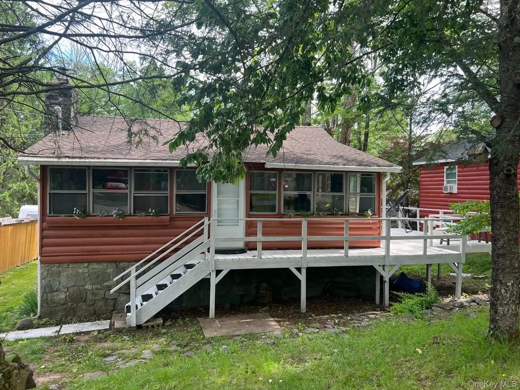 118 E Thompson Place, Smallwood