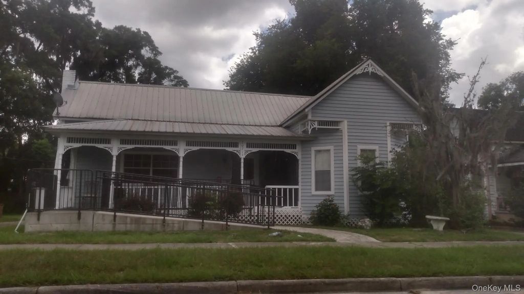 20714 Chestnut Street, Call Listing Agent