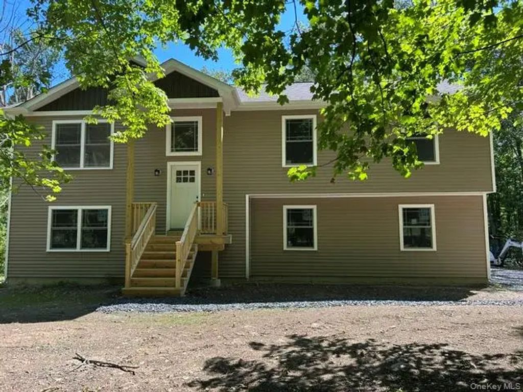 105 Bushville Road, Westtown