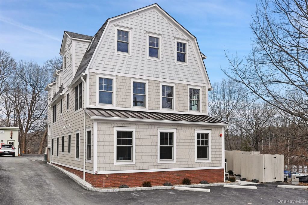 5 Edgemont Road # 1, Katonah