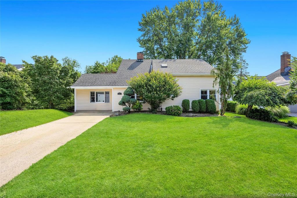 21 Horn Lane, Levittown