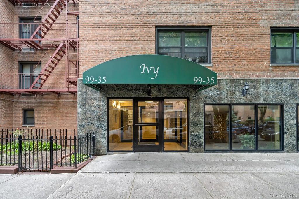 9935 59th Avenue # 5e, Corona