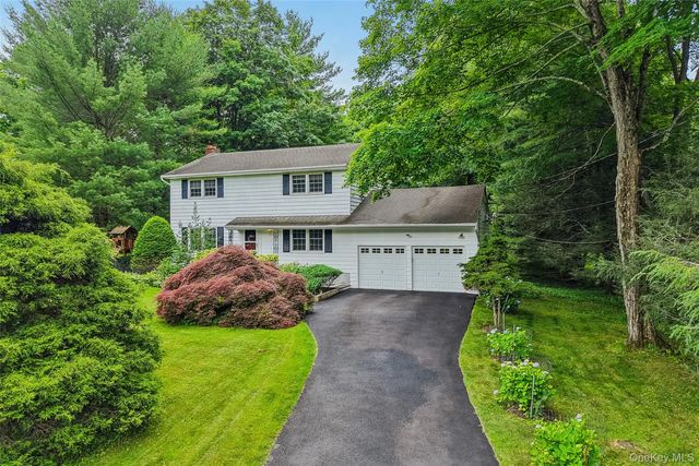 5 Lacona Road, Mahopac