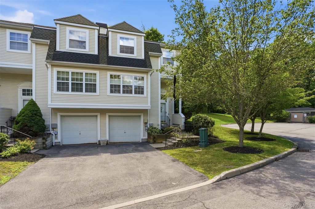 179 Isis Drive # 3f, Newburgh