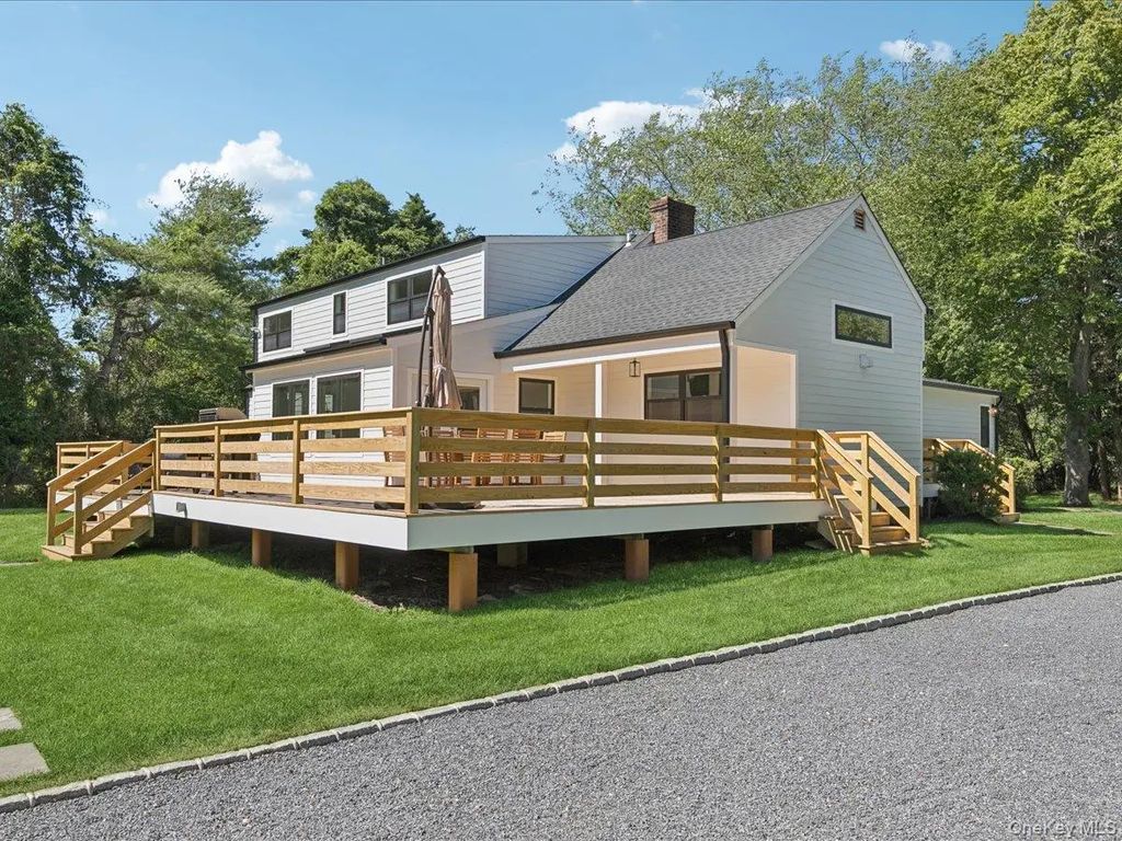 1579 N Sea Road, Southampton