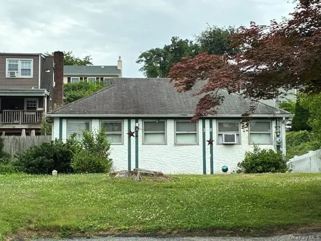 38 S Hillside Avenue, Elmsford