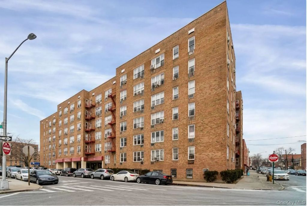 59-21 Calloway Street # 4t, Corona