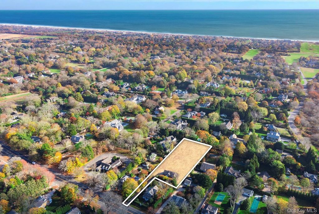 88 Pantigo Road, East Hampton