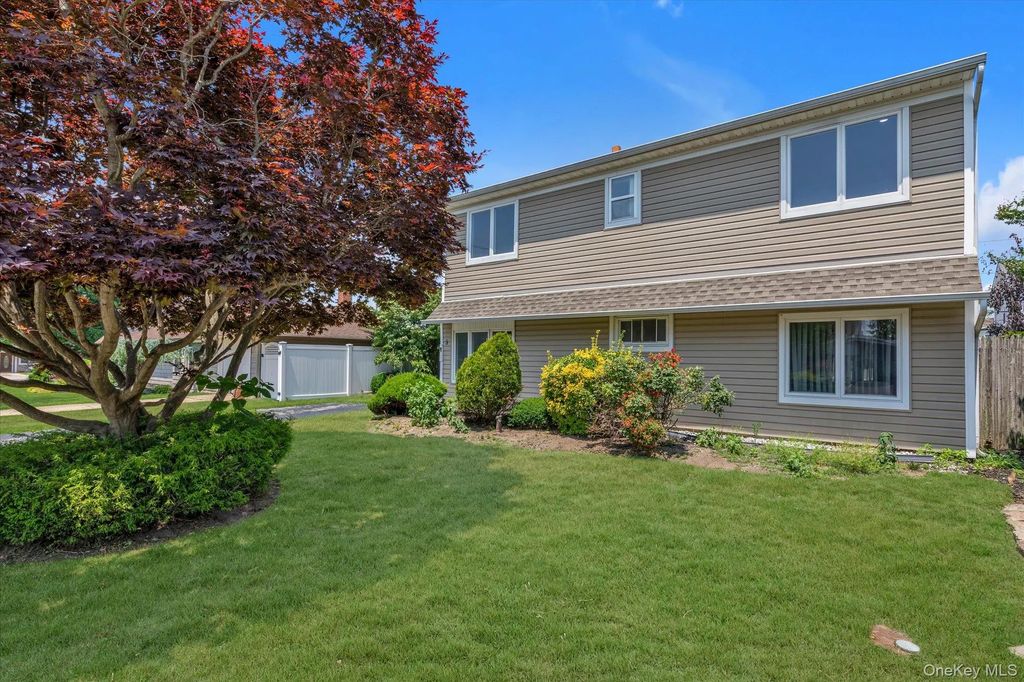5 Trumpet Lane, Levittown
