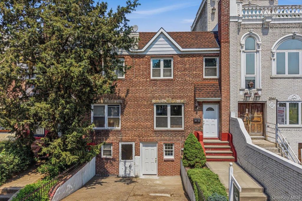 2046 26th Street, Astoria