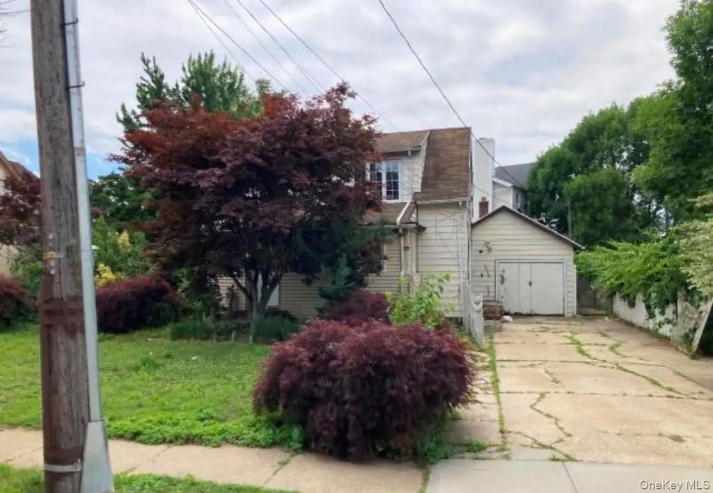 40 East Avenue, Freeport