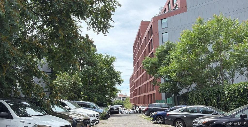 72 Clove Road # 76-2, Brooklyn