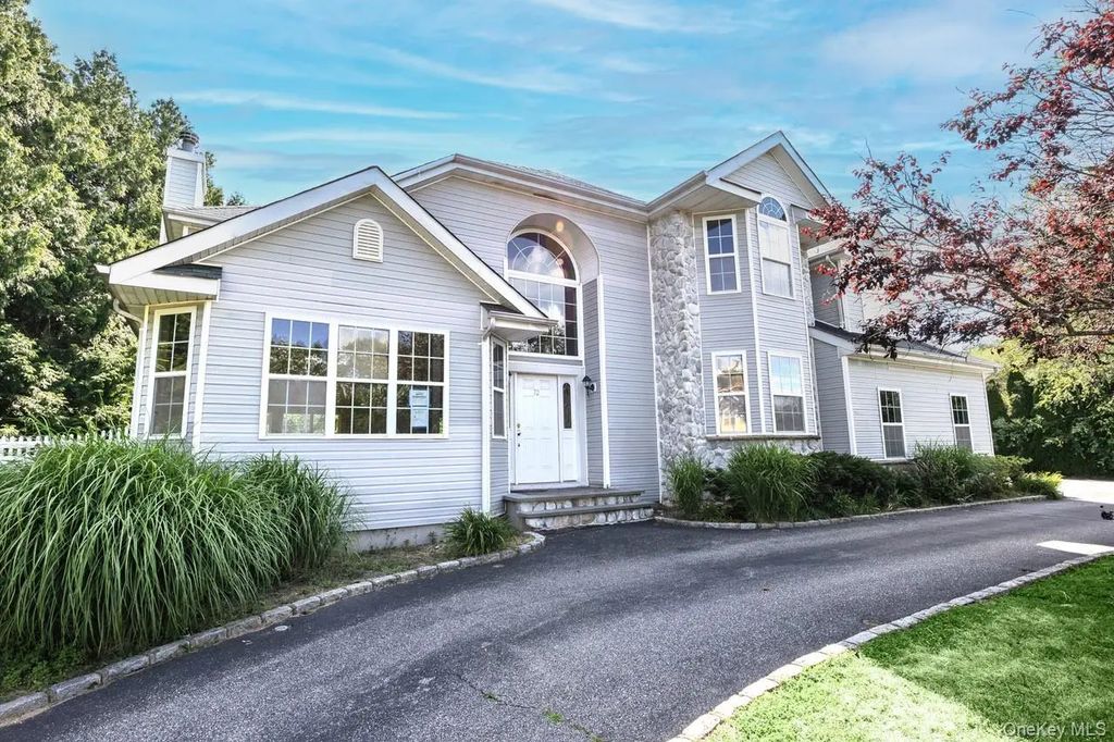72 Sweetgum Lane, Miller Place