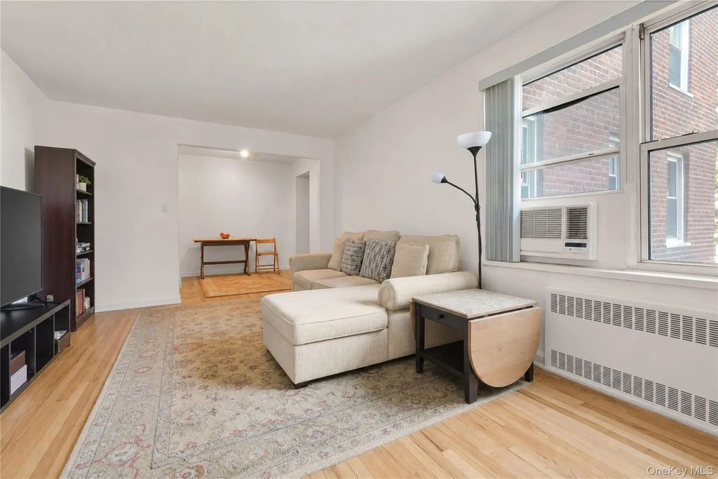 26-21 Union Street # 3b, Flushing