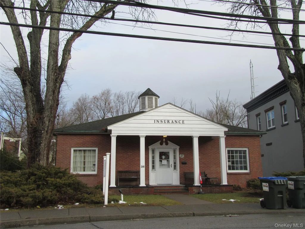 36 E Main Street, Washingtonville