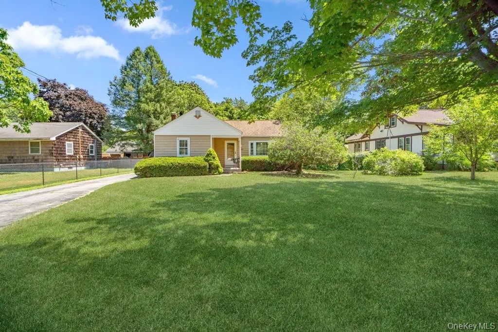 1489 Ocean Avenue, Bohemia
