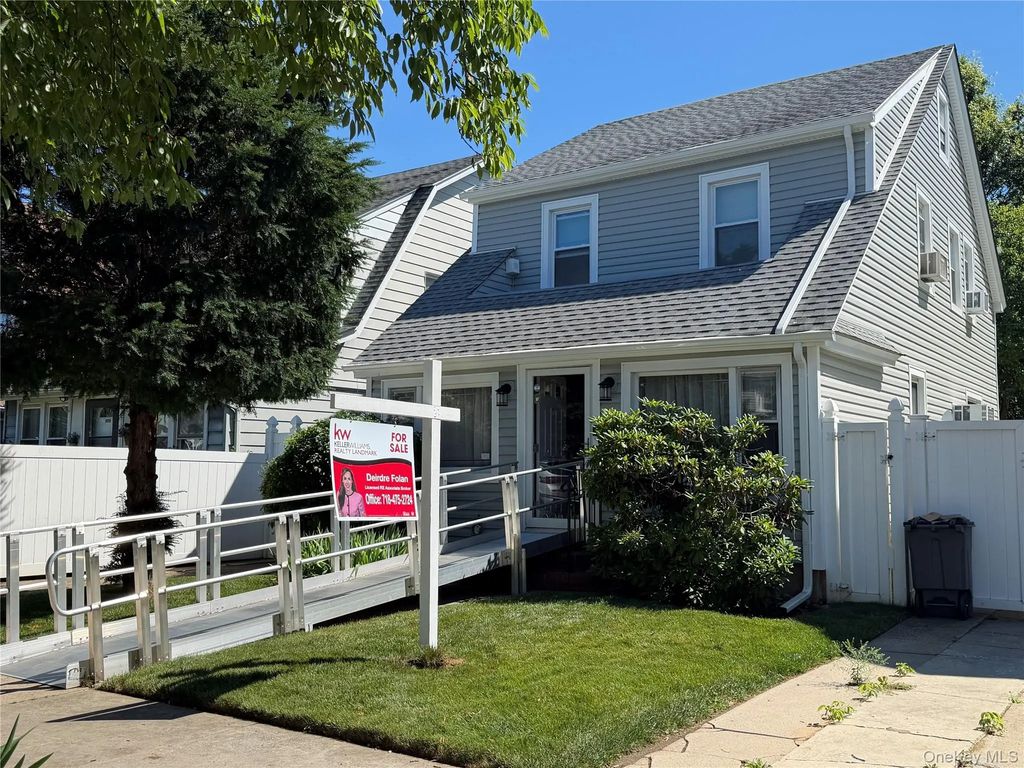 93-27 215th Place, Queens Village